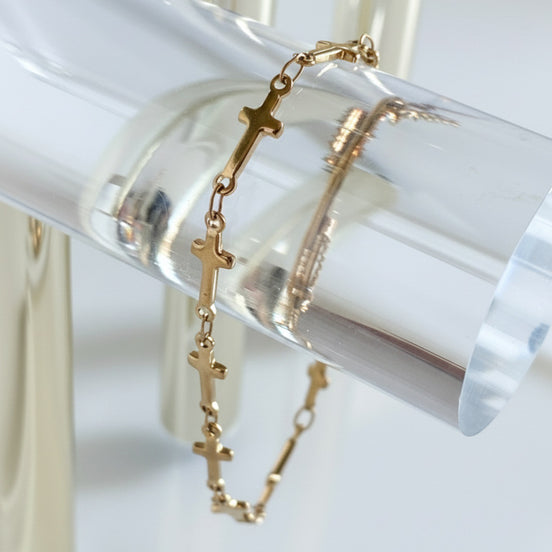 18K Gold-plated Dainty Cross Bracelet
